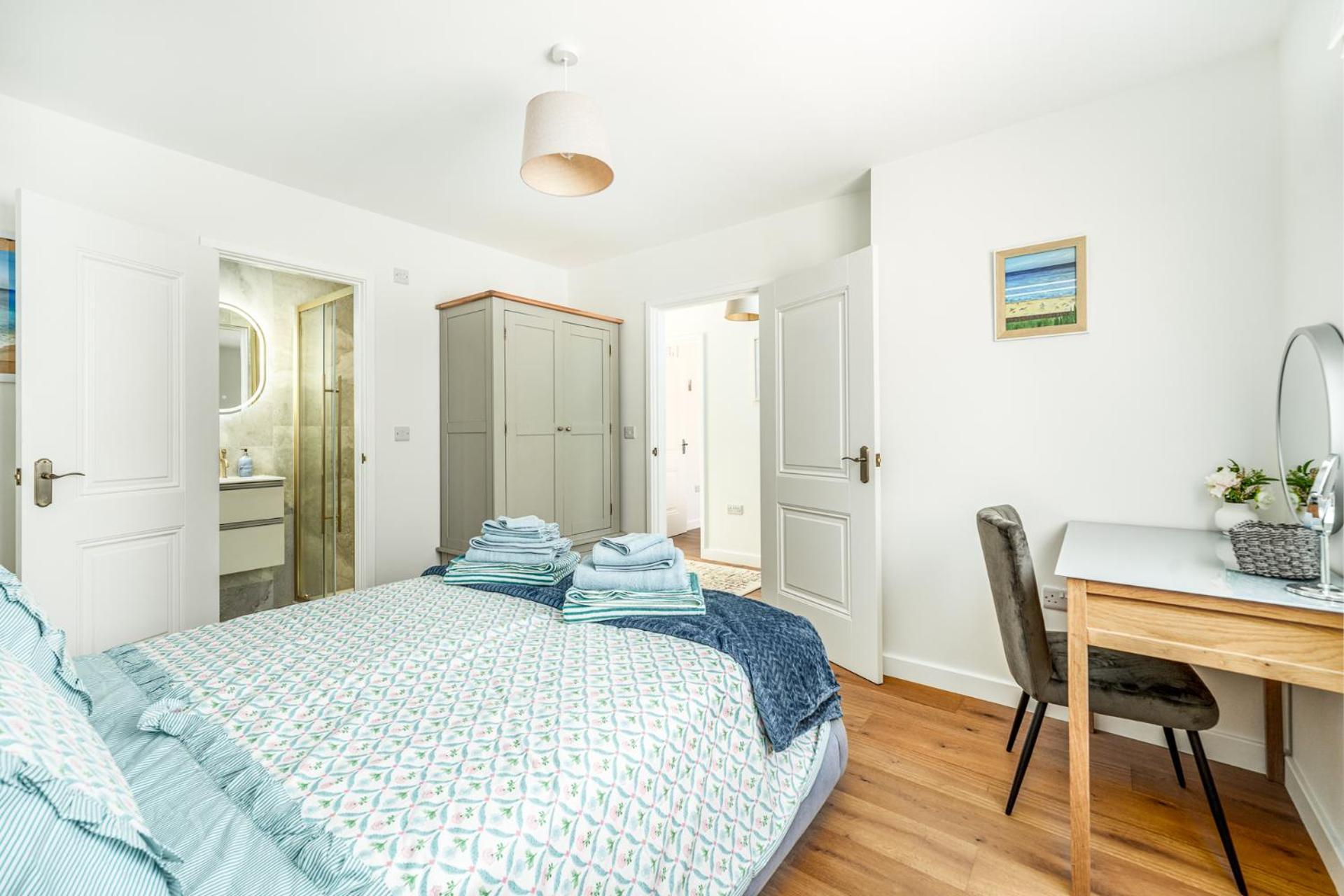 Close To South Downs & Angmering